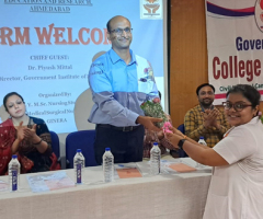 Lightning lamp ceremony of in-service education of nursing